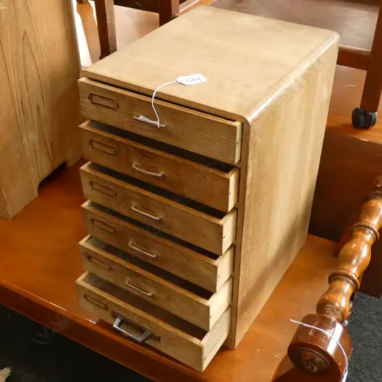 VINTAGE JAPANESE COLLECTORS CHEST H. 420MM