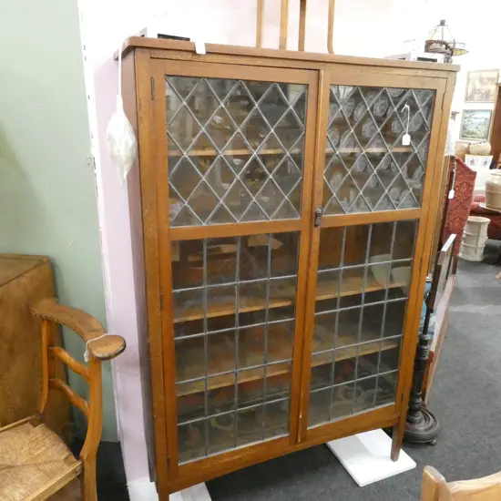 OAK EDW. LEADLIGHT 2 DOOR BOOKCASE CABINET