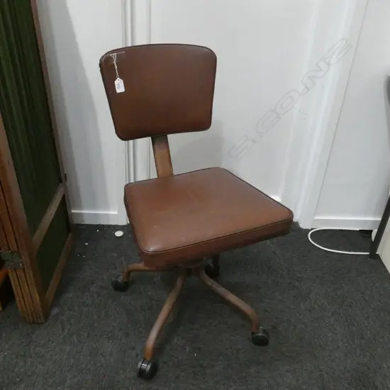 SMALL OFFICE CHAIR H. 800MM