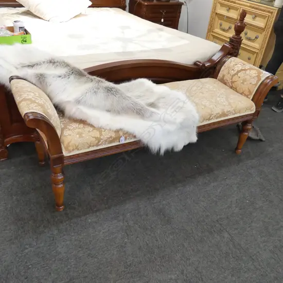 LONG UPHOLSTED STOOL