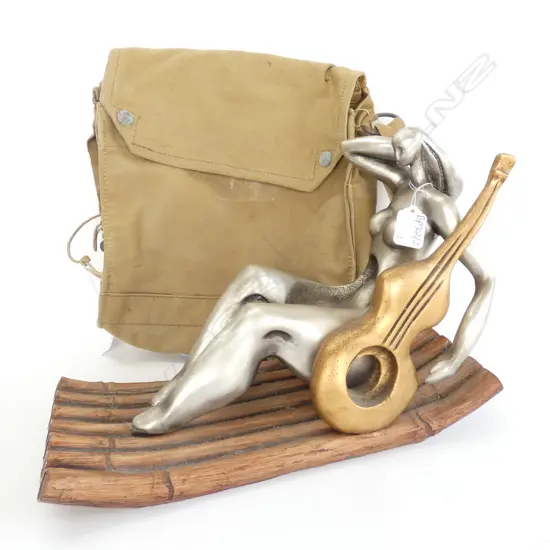 PICASSO STYLE SCULPTURE L. 350MM & WWII ERA BAG 