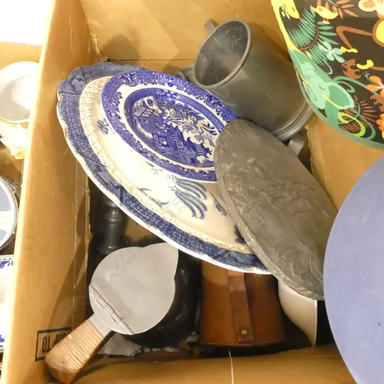 BOX LOT PEWTER PCES, B/W CERAMICS