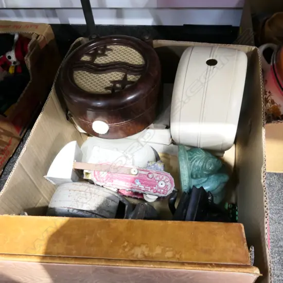 BOX LOT 2 ART DECO BAKERLITE SPEAKERS, FUN HO TRACTOR, 2 PRS BOOKENDS ETC