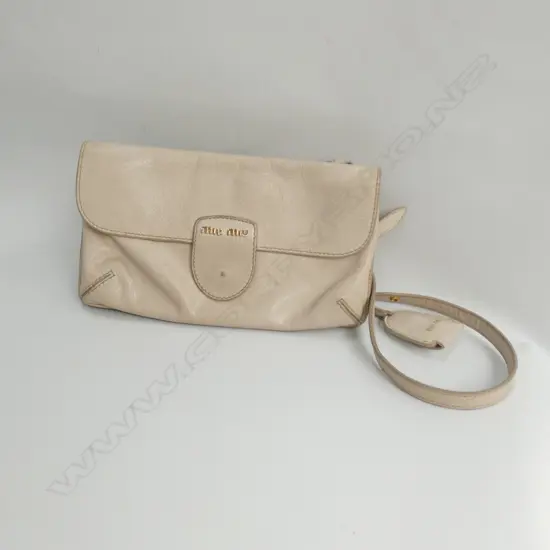 MIU MIU HANDBAG, W.230mm WITH KEY