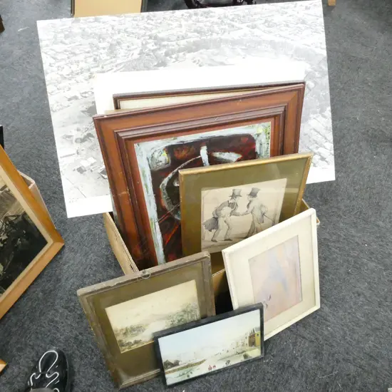 BOX LOT ASST ARTWORKS; MOA PRINTS, AUCKLAND PHOTOS, ETC