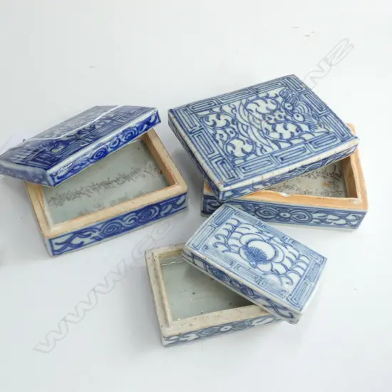 3 B/W BOXES LARGEST L. 115MM