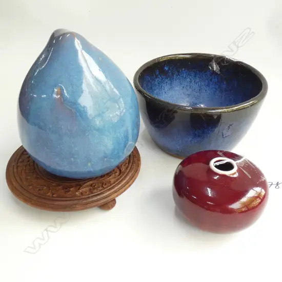 OLD CHINESE JUN STYLE PEACH AND WITH STAND + RED GLAZED LANG YOW HONG STYLE POT + ONE H 150 MM