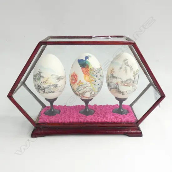 CASED VINTAGE 3X PAINTED EGGS, H.120mm