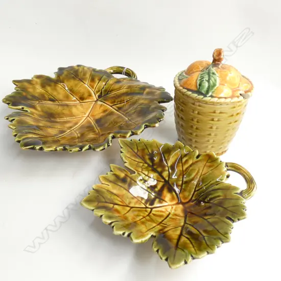 3 PIECES OF SARREGUEMINES MAJOLICA