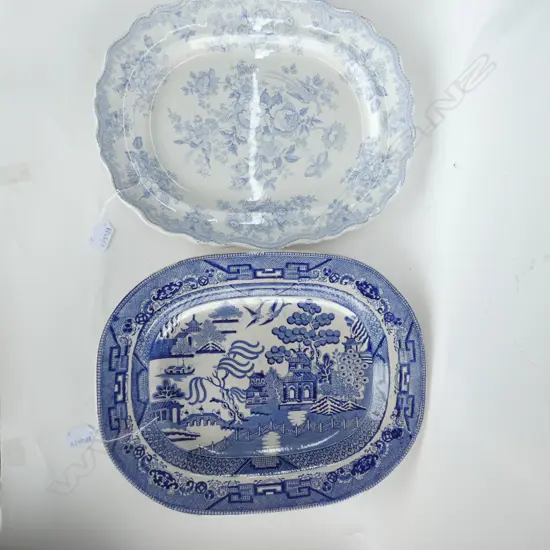 2 B/W VICTORIAN MEAT PLATTERS L. 405MM