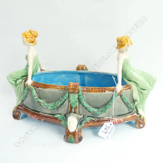 (18495) C1900 MAJOLICA TABLE CENTERPIECE BOWL 2 LADIES