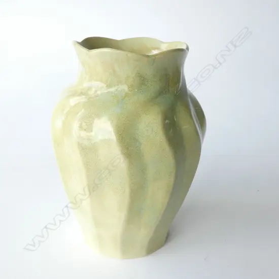 CROWN LYNN VASE AMALGAMATED. #59. FRACTIONAL NUMBER
