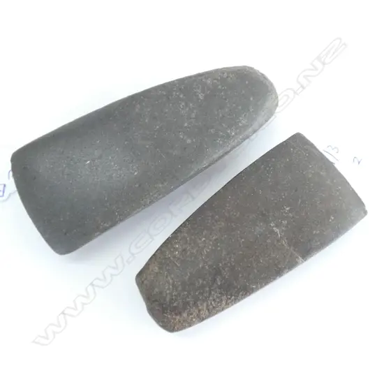 2 PACIFIC STONE ADZES L. 120MM
