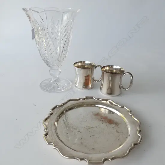 LGE GLASS TRUMPET VASE + 3 SILVER ON COPPER PCES