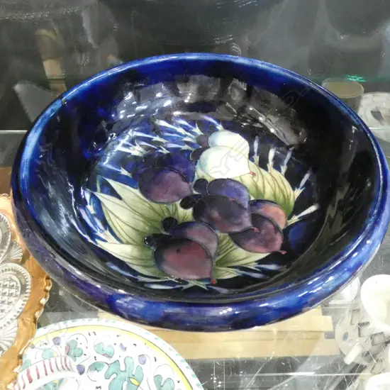 MOORCROFT WISTERIA BOWL 200MM DIA.