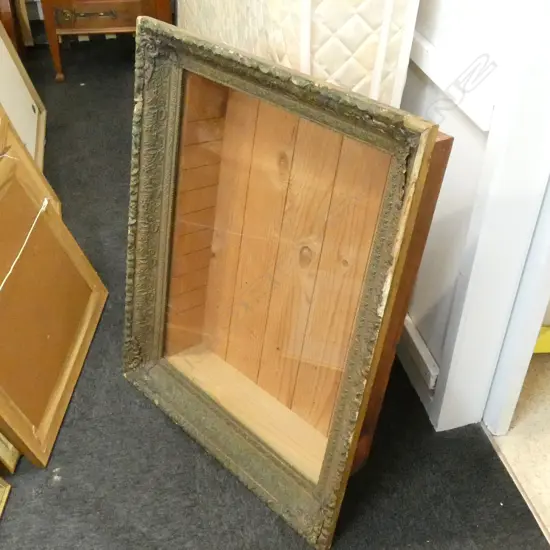 WALL SHOWCASE FRAME 810 X 650 MM FRAME A/F