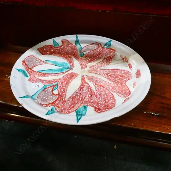 STUDIO MORRIS CHARGER BY ANT MORRIS