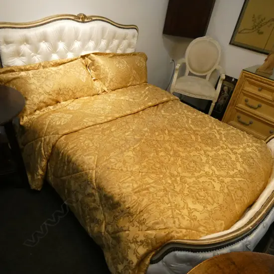 KINGSIZE LUXURY BED SET INCL COMFORTER, LODGE PILLOW SLIPS & VALANCE AF (EXCL PILLOW INNERS)