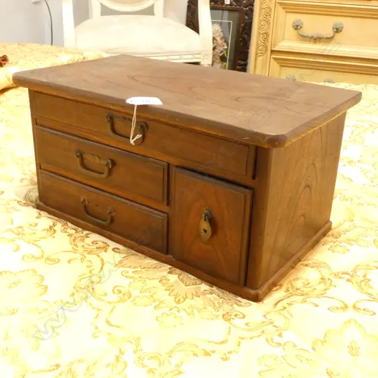 SMALL 4 DRAWER VINTAGE JAPANESE CHEST W. 385MM