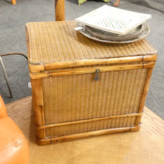 CANE BOX DOES NOT OPEN H. 510MM W 600MM 