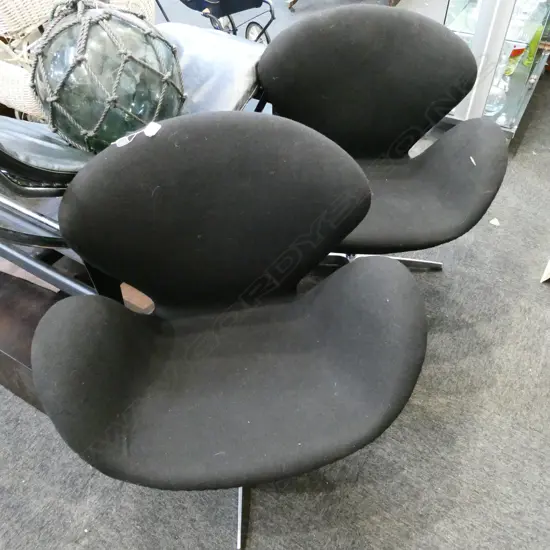 2 MODERN DESIGN SWIVEL CHAIRS