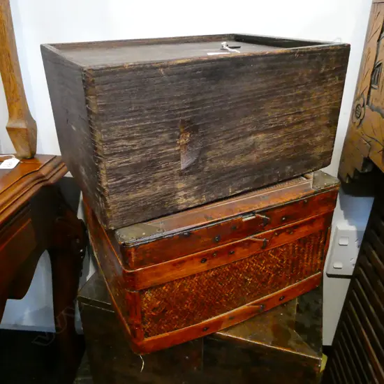 2 SMALL JAPANESE BOXES L. 275MM