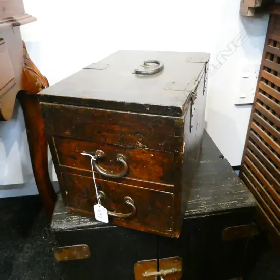 SMALL ORIENTAL CHEST WITH 2 DRAWERS H. 220MM D. 290MM