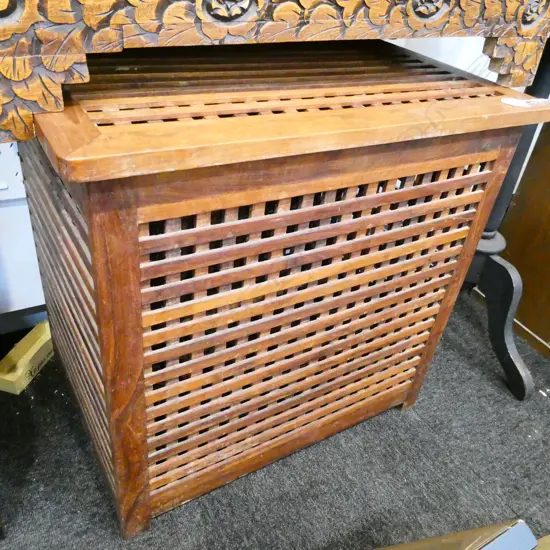 WOODEN LATTICE HAMPER W 620 MM