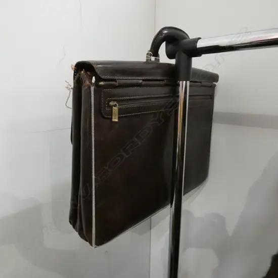 GUIDI ITALIAN LEATHER BRIEFCASE W. 440MM