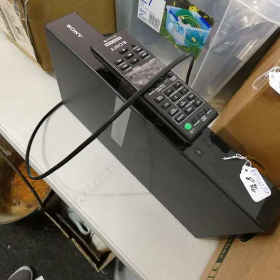 SONY SPEAKER CMT-X3CD PERSONAL AUDIO SYSTEM + REMOTE 