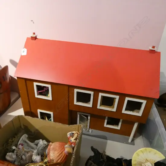 WOODEN DOLLS HOUSE