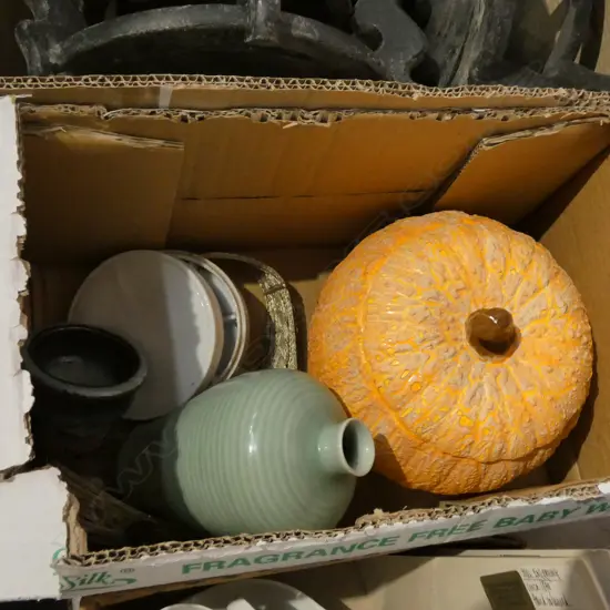 BOX LOT ASST. ORIENTAL CERAMICS; PUMKIN, BELT, VASES