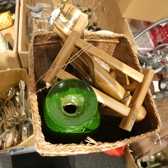 BOX LOT WOVEN LIDDED CANE BOX, BAMBOO, GREEN VASE ETC