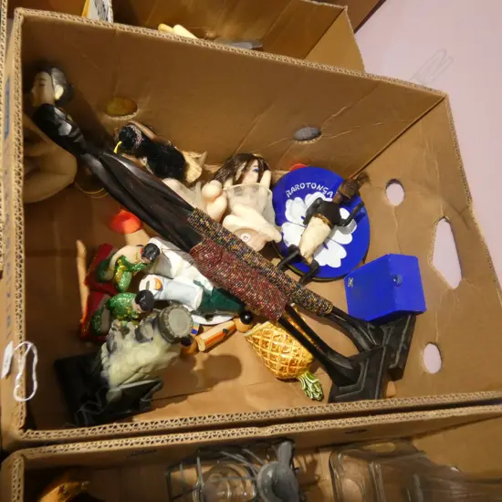 LOT ASST NOVELTY DOLLS/ENAMEL PLATES/WOODEN CARVINGS/CHINA ETC