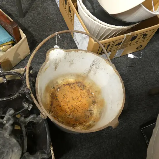 LGE OLD CAST IRON COOKING POT WITH SWING HANDLE