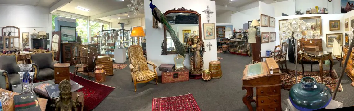 SPECIAL CHRISTMAS AUCTION Estate & Collectable