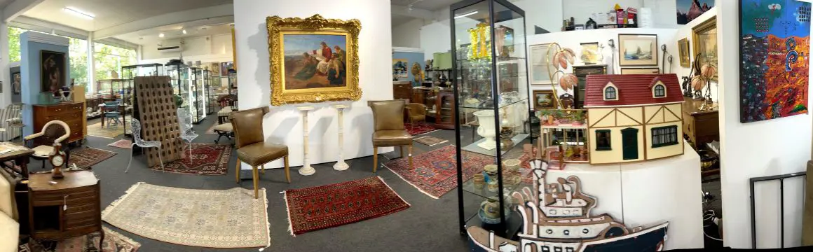 ONLINE ONLY COLLECTABLE AUCTION. VIEW MONDAY ONLY.