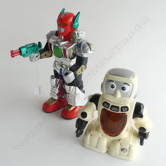 2 ROBOTS MADE IN CHINA, 1 SILVER 1 CREAM (3)