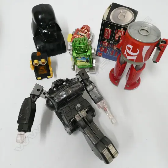 (1)  BOX LOT OF 6 ROBOTS