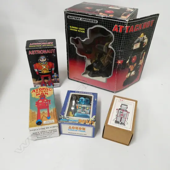 (1) 5 x ROBOTS ALL IN ORIGINAL PACKAGING