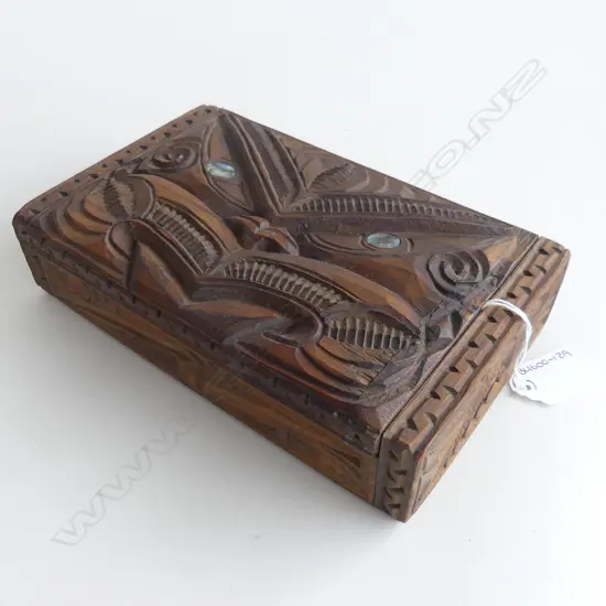 (4) C.1950s CARVED MAORI TRINKET BOX, 200 x 130mm