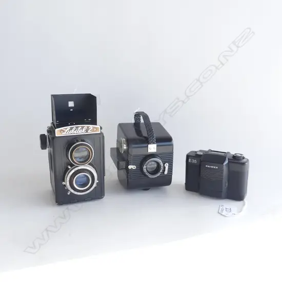 3 x CAMERAS 1 BAKELITE 620 W. 110mm & 1 PAIMX E35 + LUBITEL TWIN LENS REFLEX CAMERA AF