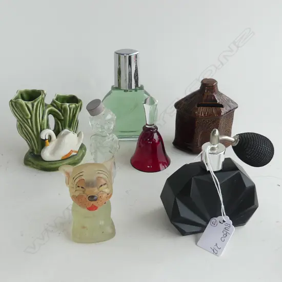 7 ITEMS INCL. 4 PERFUME BOTTLES H. 120mm + SWAN VASE AF
