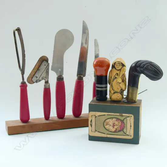 2 COMPOSITE ITEMS COMPRISING 5 KITCHENALIA INTENSILS ON STAND H. 240mm & 3 WALKING STICK FINIALS