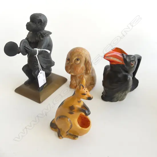 4 ITEMS CARVED MONKEY ON STAND H. 180mm RAVEN CREAMER + CROWN DEVON DOG + KANGAROO