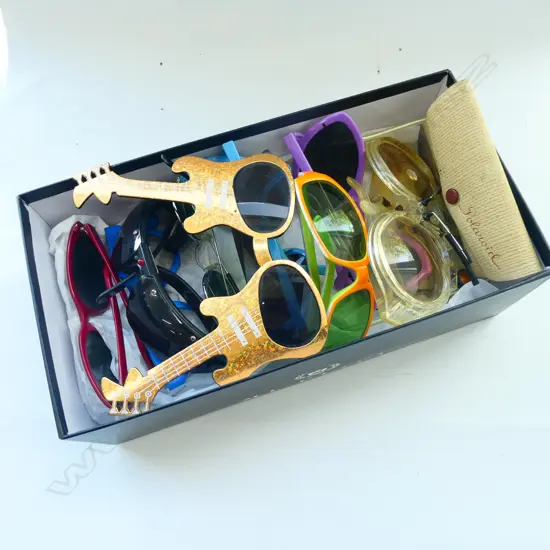 BOX OF ASSORTED VINTAGE SUNGLASSES