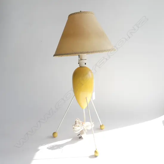 (78) YELLOW RETRO SPUTNIK DESK LAMP & SHADE 560MM