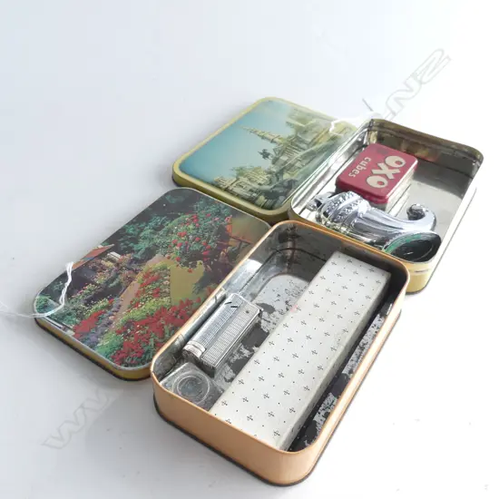 (57) 3 TINS 2 LIGHTERS PEN & MINI BIBLE, L. 170mm