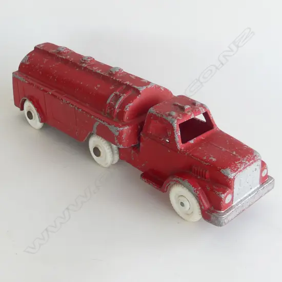 (62) LARGE FUNHO PETROL TANKER, ARTICULATED BUT REQUIRES PIN. L 400mm