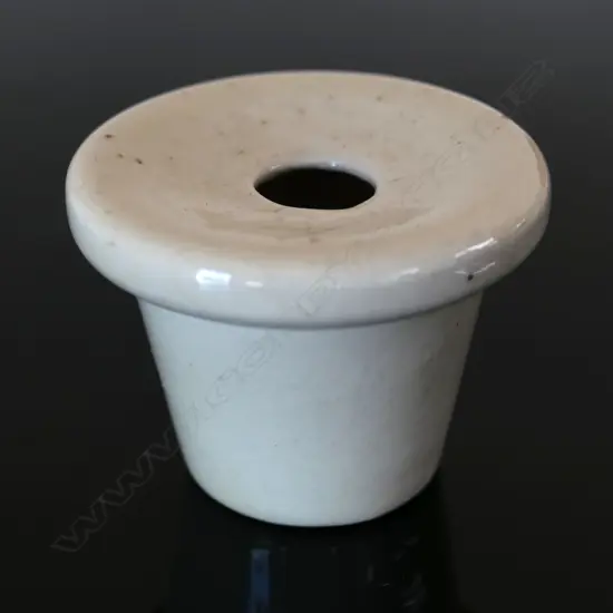 Ceramic Single Freestanding Ink Well